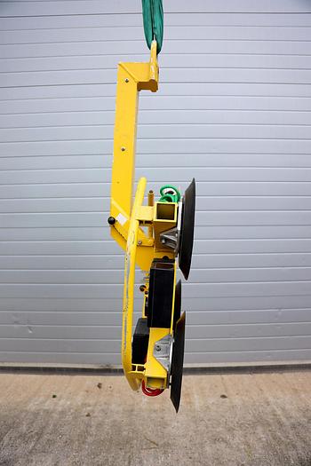 Used 2015 Wood's Powr-Grip MRT4 Glass Vacuum Lifter
