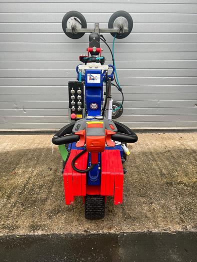 Used 2019 Oscar 350 Offroad Glazing Robot