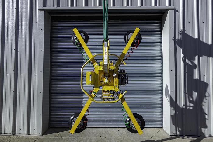 Used 2014 Wood's Powr-Grip MRT4 Glass Vacuum Lifter