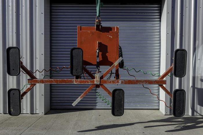 Used Wood's Powr-Grip Clad-King Cladding Lifter