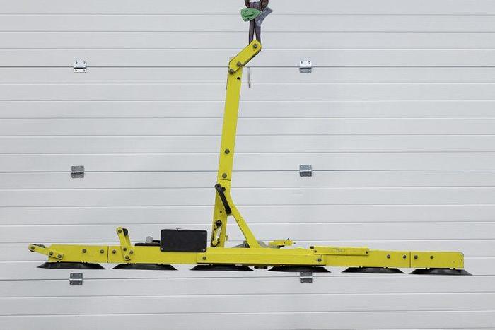 Used Sold - 08/23 - 2010 Wood's Powr-Grip MRTA611 Glass Vacuum Lifter