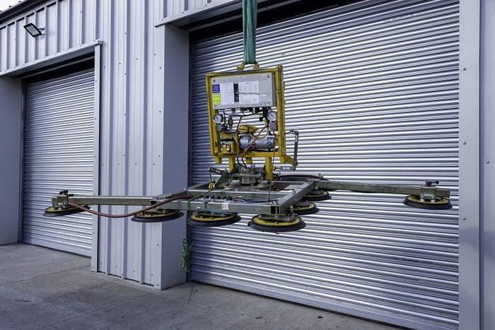 Used Kombi 7211-DS2 Glass Vacuum Lifter