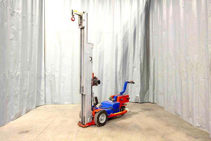 Used 2015 Oscar 250 E Floor Crane