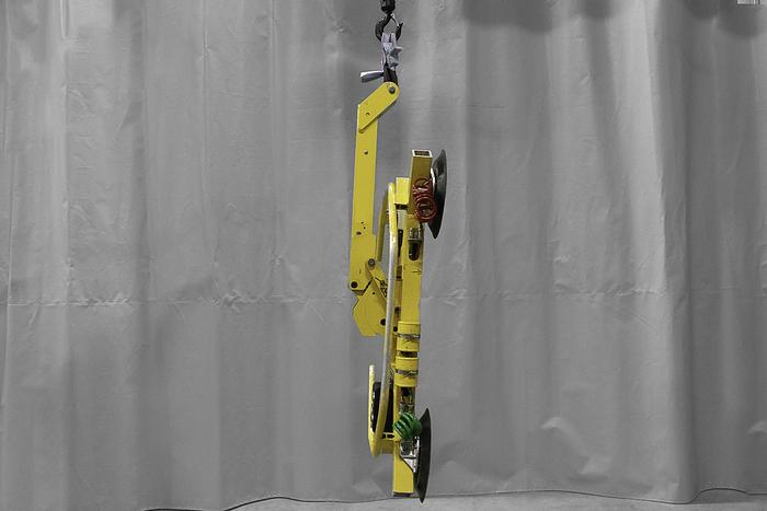 Used 2014 Wood's Powr-Grip MRTA6 Glass Vacuum Lifter