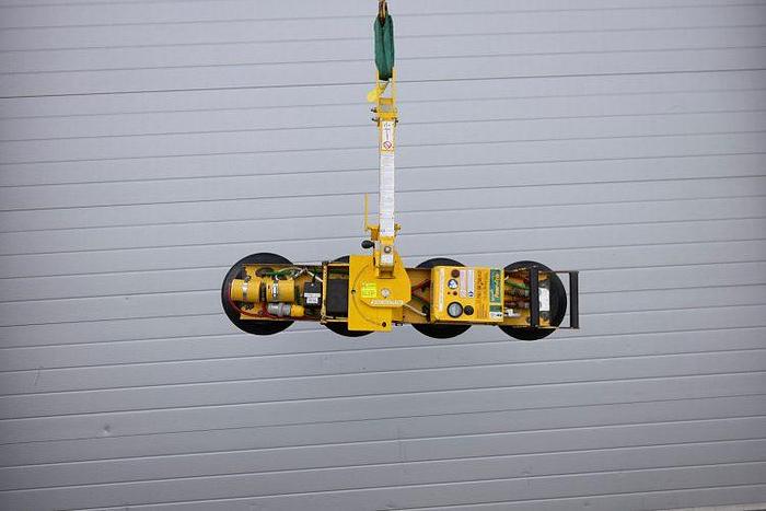 Used Sold - 01/23 - 2011 Wood's Powr-Grip P11104 Glass Vacuum Lifter