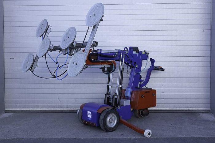 Used Sold - 05/25 - Oscar 600 Glazing Robot