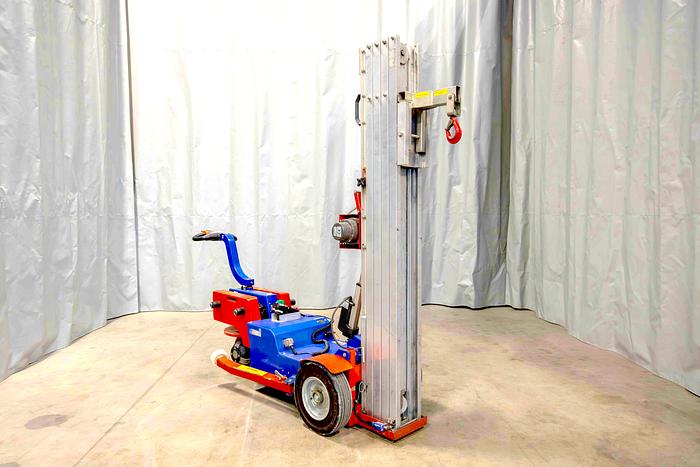 Used 2015 Oscar 250 E Floor Crane