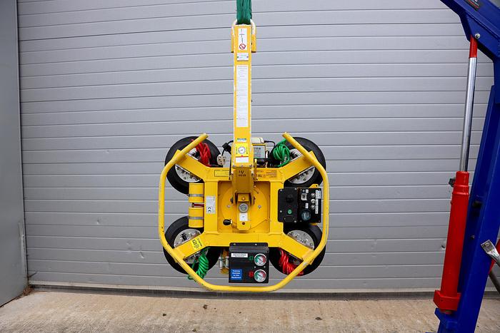 Used 2015 Wood's Powr-Grip MRT4 Glass Vacuum Lifter