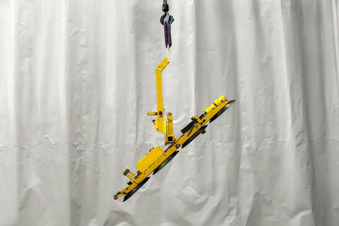 Used 2012 Wood's Powr-Grip P11104 Glass Vacuum Lifter