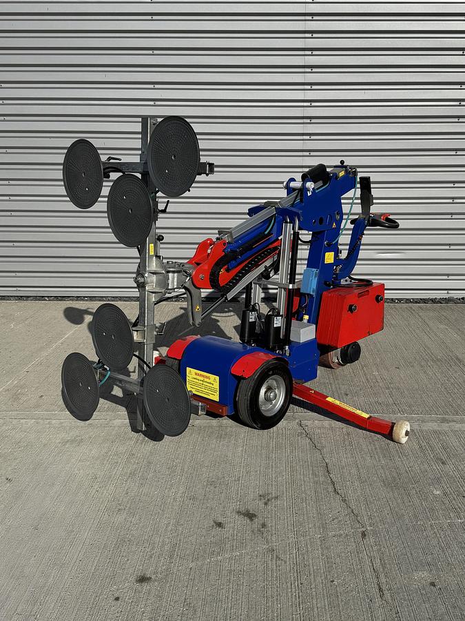 Used Oscar 600 Offroad Glazing Robot