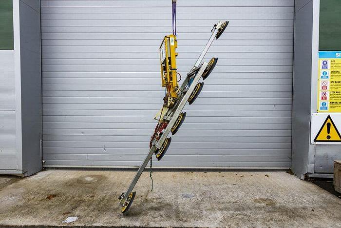 Used Kombi 7211-DS2 Glass Vacuum Lifter