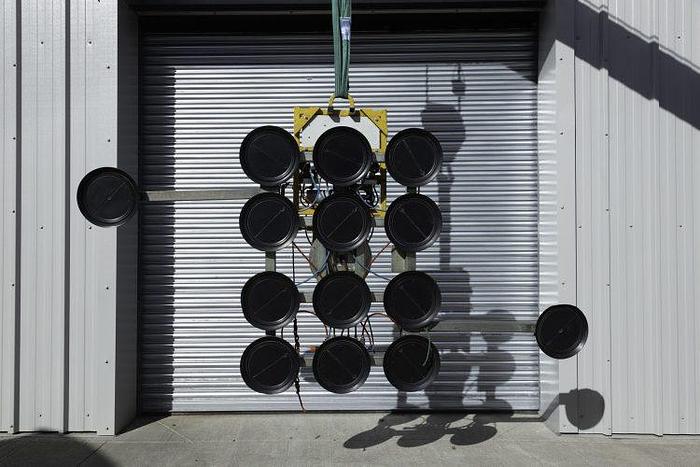 Used Pannkoke Kombi 7211-DS2 Glass Vacuum Lifter