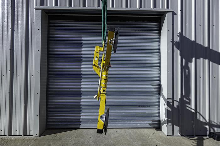 Used 2014 Wood's Powr-Grip MRT4 Glass Vacuum Lifter