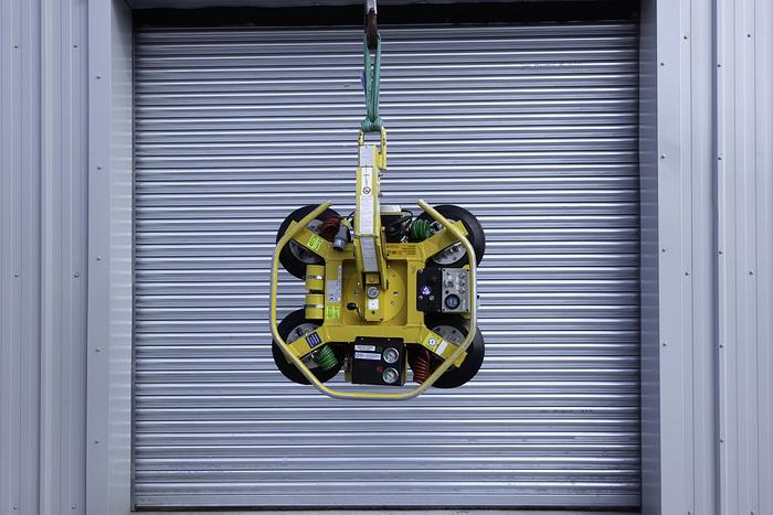 Used 2014 Wood's Powr-Grip MRT4 Glass Vacuum Lifter