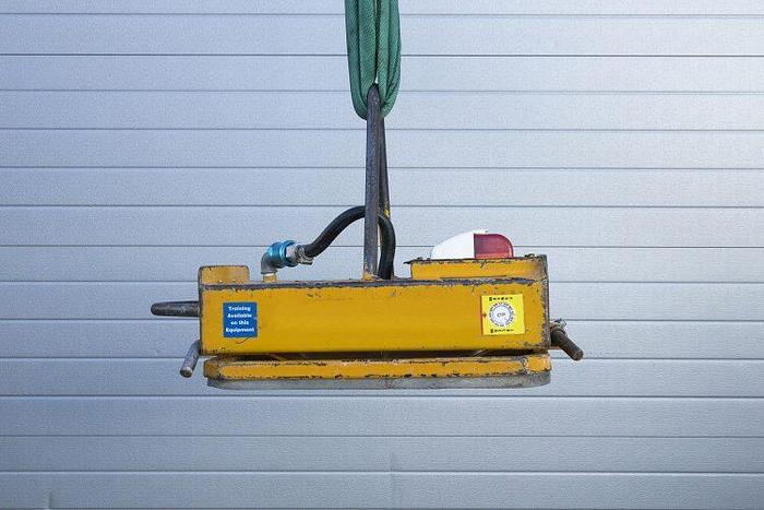 Used SK200 Stone Vacuum Lifter
