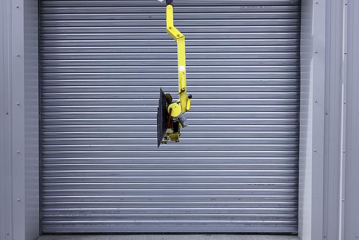 Used 2011 Wood's Powr-Grip P11104 Glass Vacuum Lifter