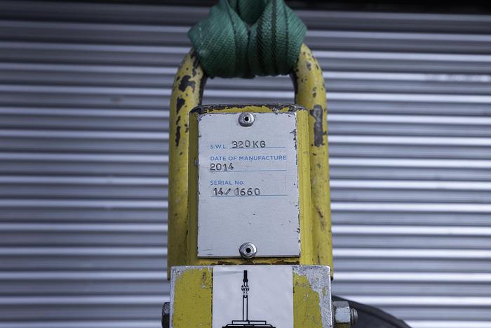 Used 2014 Wood's Powr-Grip MRT4 Glass Vacuum Lifter