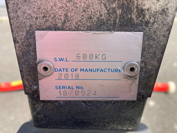 Used 2018 Oscar 600 Offroad Glazing Robot