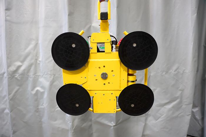 Used 2017 Wood's Powr-Grip MRT4 Intelli-Grip Glass Vacuum Lifter