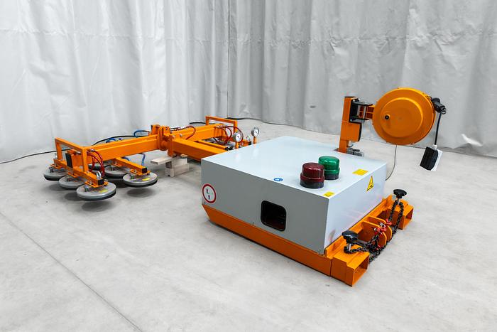 Used 2015 Oktopus Fork Lift Verti-Clad Cladding Lifter