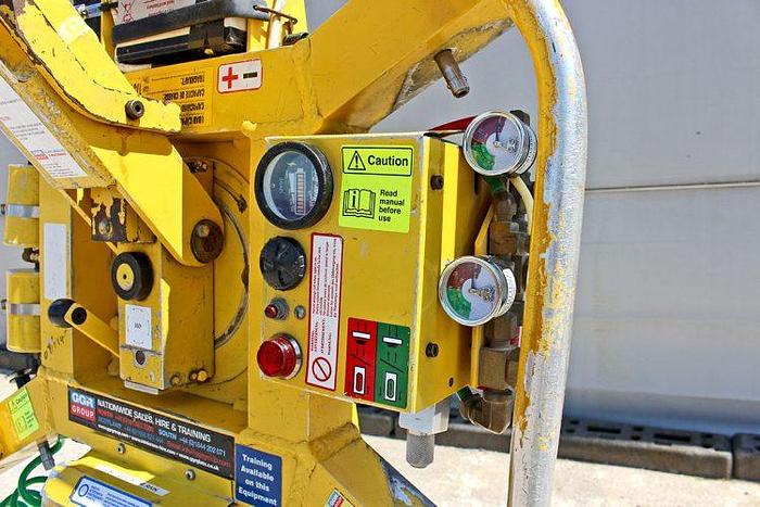 Used Sold - 07/19 - 2007 Wood's Powr-Grip MRT4 Glass Vacuum Lifter