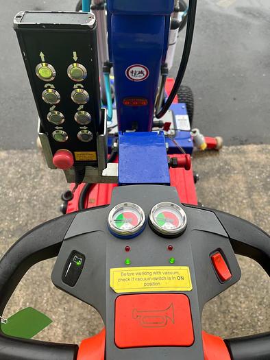 Used 2019 Oscar 350 Offroad Glazing Robot