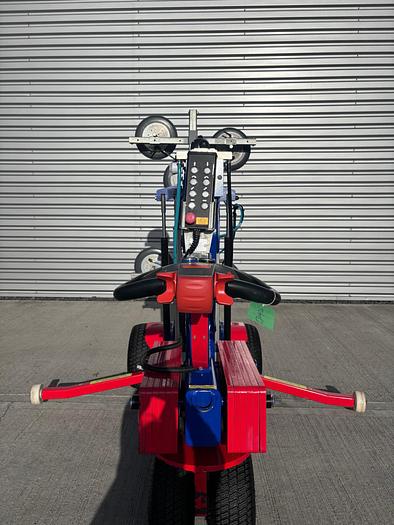 Used 2018 Oscar 600 Offroad Glazing Robot