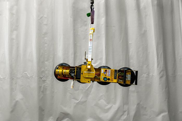 Used 2012 Wood's Powr-Grip P11104 Glass Vacuum Lifter