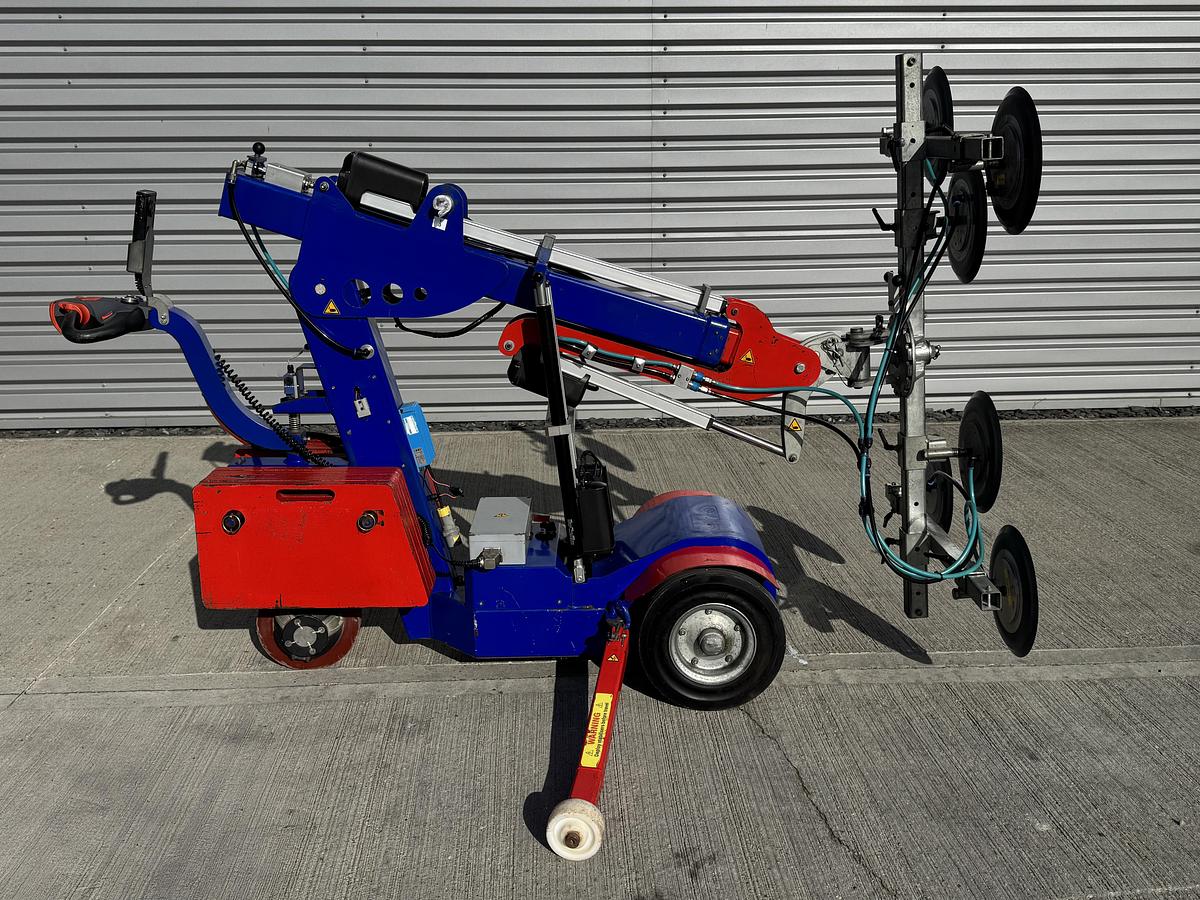 Used Oscar 600 Offroad Glazing Robot