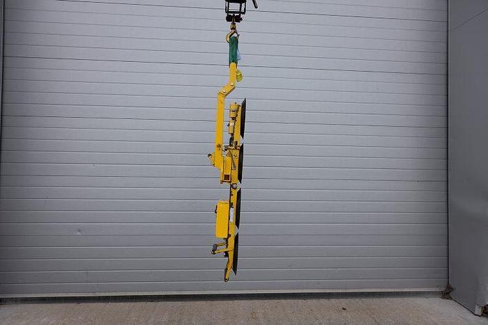 Used Sold - 01/23 - 2011 Wood's Powr-Grip P11104 Glass Vacuum Lifter