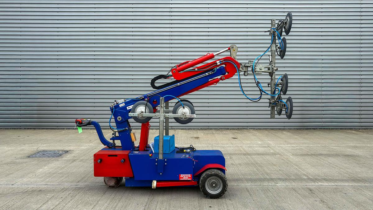 Used Oscar 1000 Glazing Robot