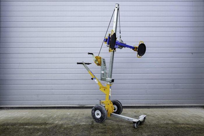 Used 2020 Quattrolifts Glass Buddy Trolley