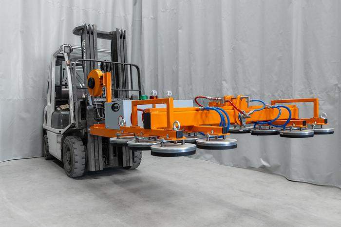 Used 2015 Oktopus Fork Lift Verti-Clad Cladding Lifter
