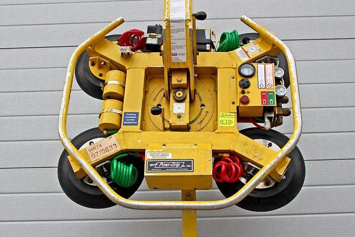 Used Sold - 07/19 - 2007 Wood's Powr-Grip MRT4 Glass Vacuum Lifter