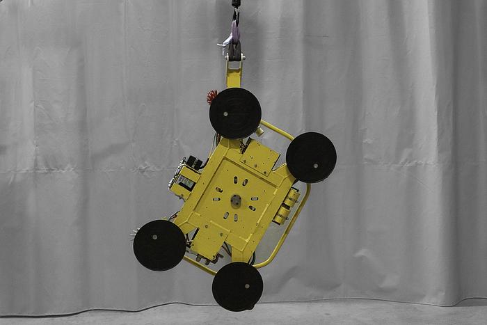 Used 2013 Wood's Powr-Grip MRTA6 Glass Vacuum Lifter