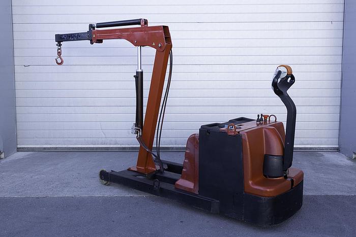 Used 2017  Liftboy 700 Floor Crane