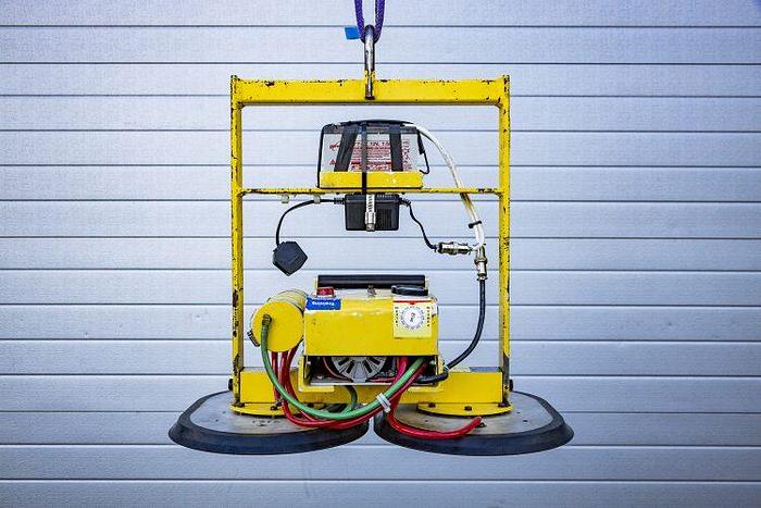 Used 2007 Wood's Powr-Grip MT2 Glass Vacuum Lifter