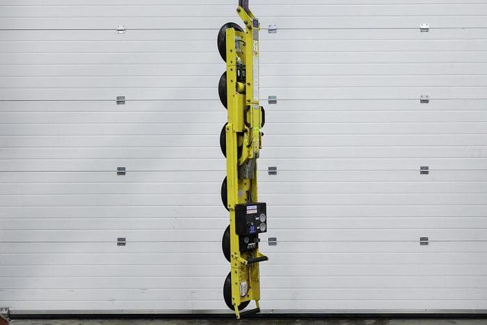 Used Sold - 08/23 - 2010 Wood's Powr-Grip MRTA611 Glass Vacuum Lifter