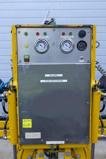 Used Sold - 07/25 - Hydraulica 900C Curved Glass Vacuum Lifter