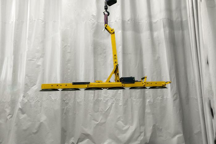 Used 2011 Wood's Powr-Grip MRTA611 Glass Vacuum Lifter