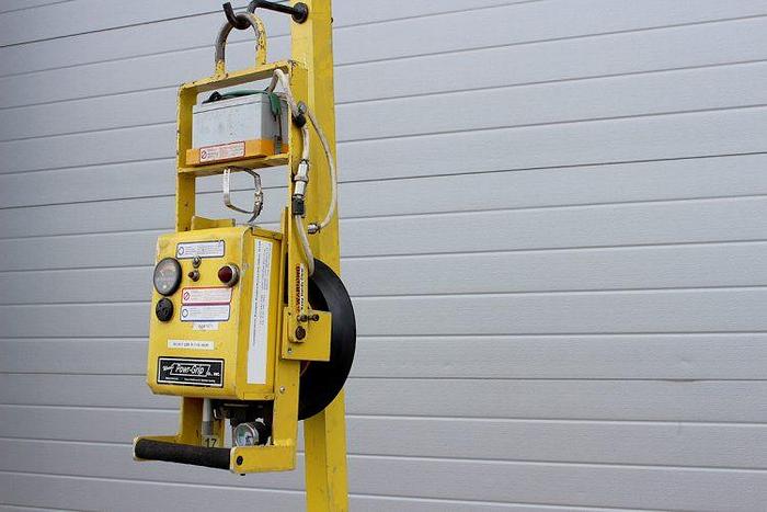 Used 2007 Wood's Powr-Grip MT1 Glass Vacuum Lifter