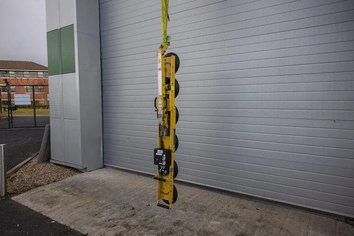 Used 2010 Wood's Powr-Grip MRTA611 Glass Vacuum Lifter