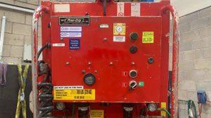 Used Sold - 10/22 - 2010 Wood's Powr-Grip Clad-King Cladding Lifter