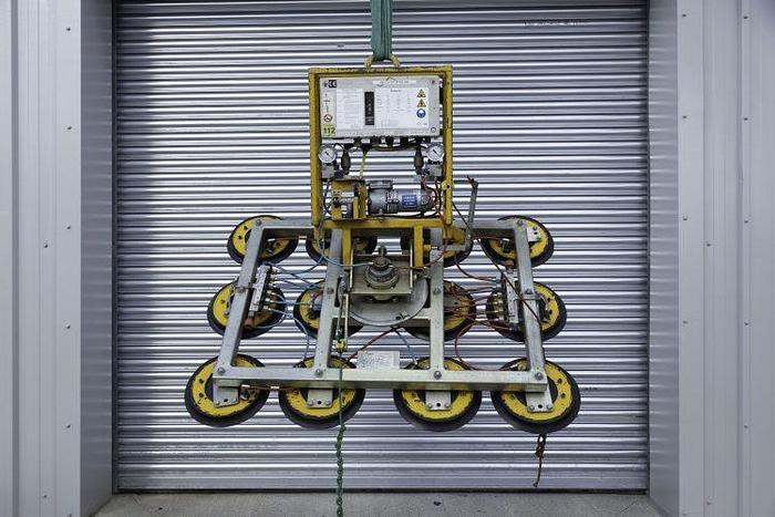 Used Pannkoke Kombi 7211-DS2 Glass Vacuum Lifter