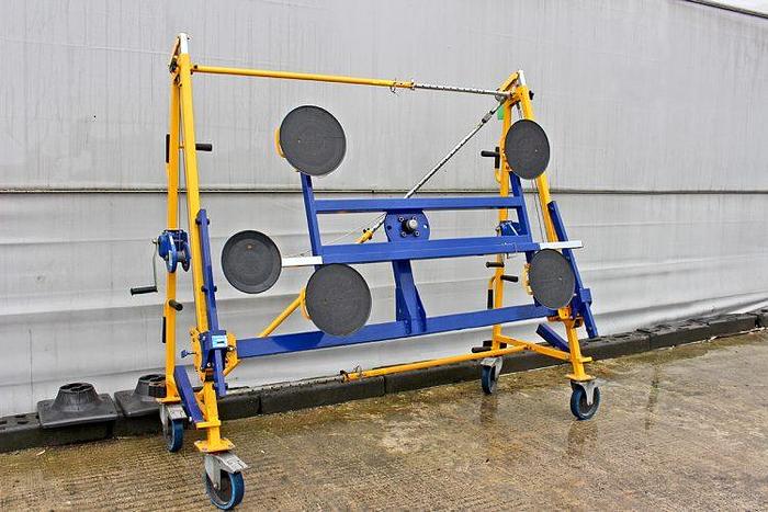 Used Sold - 02/20 - 2011 Quattrolifts Nomad Glass Trolley