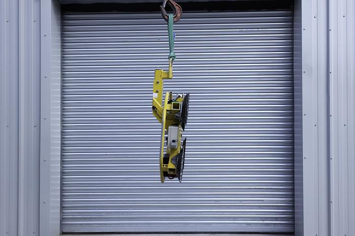 Used 2014 Wood's Powr-Grip MRT4 Glass Vacuum Lifter