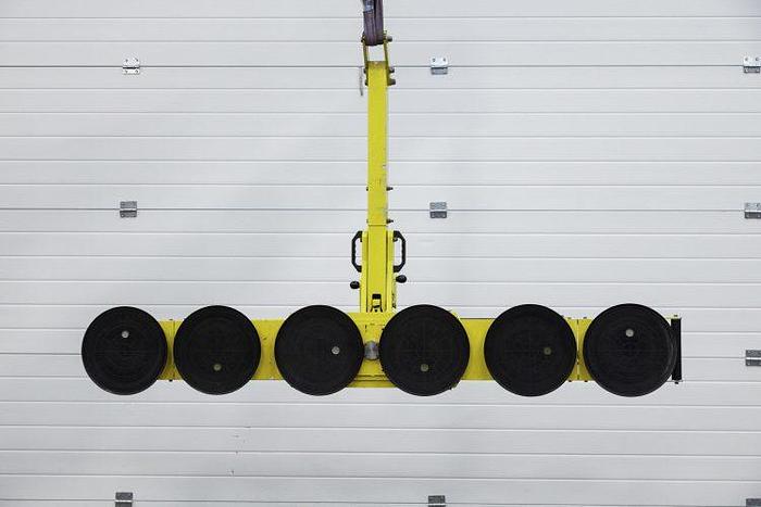 Used Sold - 08/23 - 2010 Wood's Powr-Grip MRTA611 Glass Vacuum Lifter