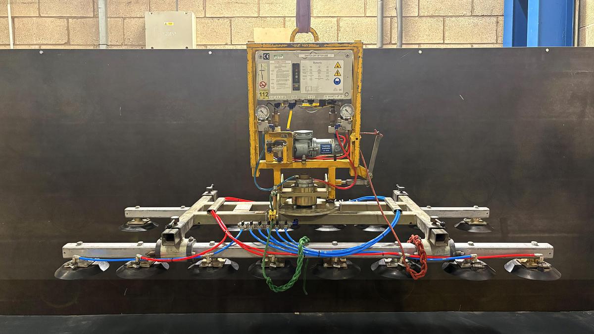 Used Pannkoke Kombi 7211-DSG Glass Vacuum Lifter