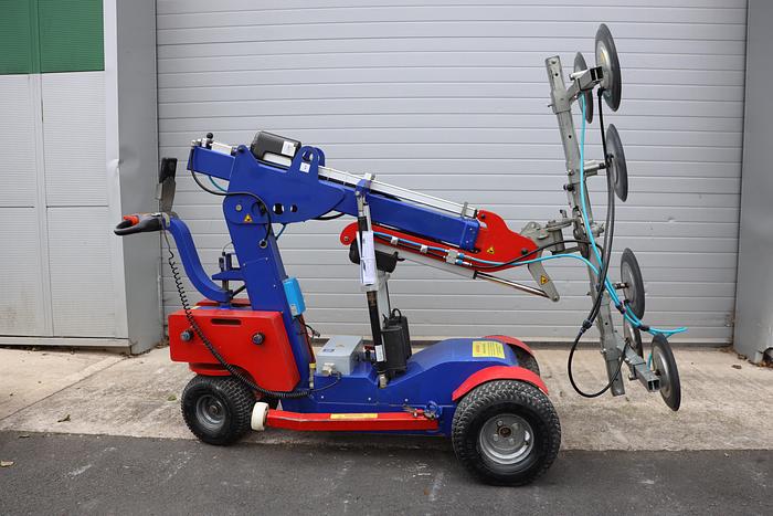 Used 2016 Oscar 600 Offroad Glazing Robot