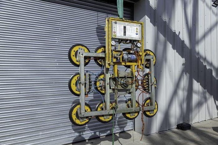 Used Pannkoke Kombi 7211-DS2 Glass Vacuum Lifter